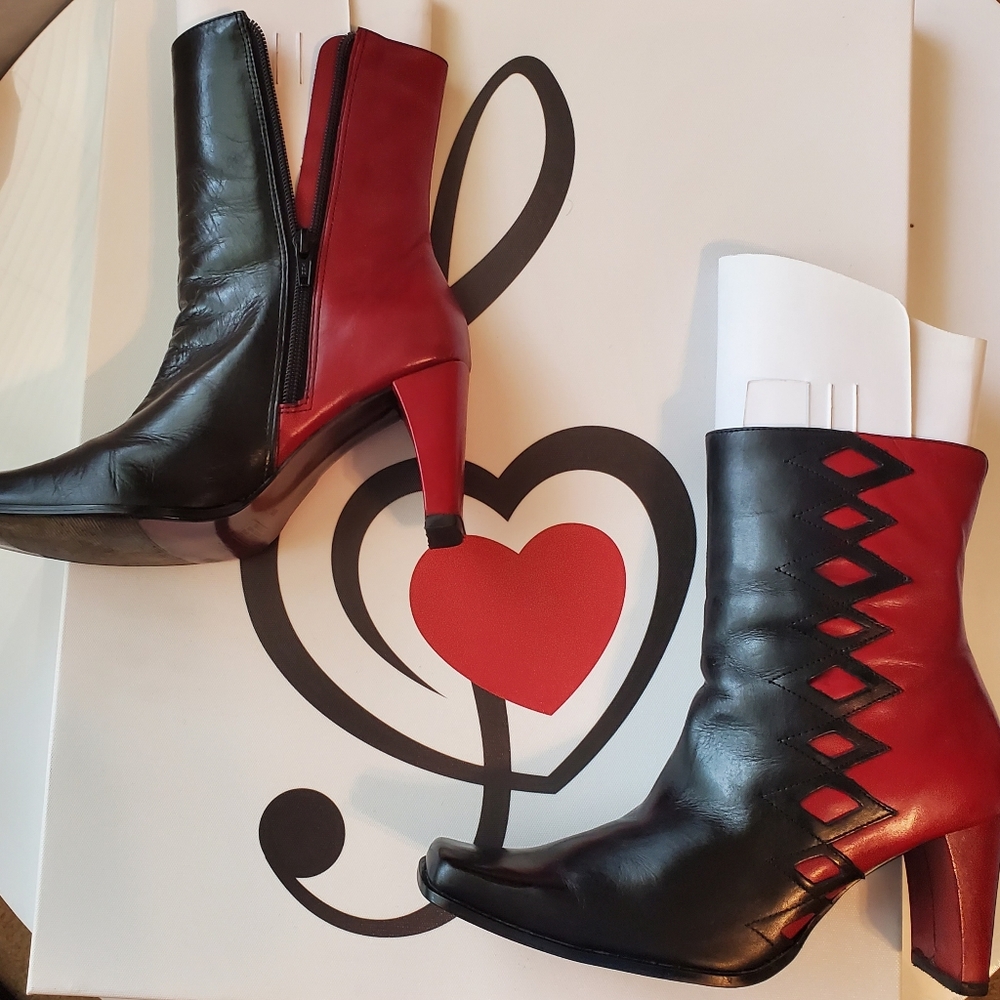 Brazilian Made Red and Black Leather Andiamo Boots 🔥